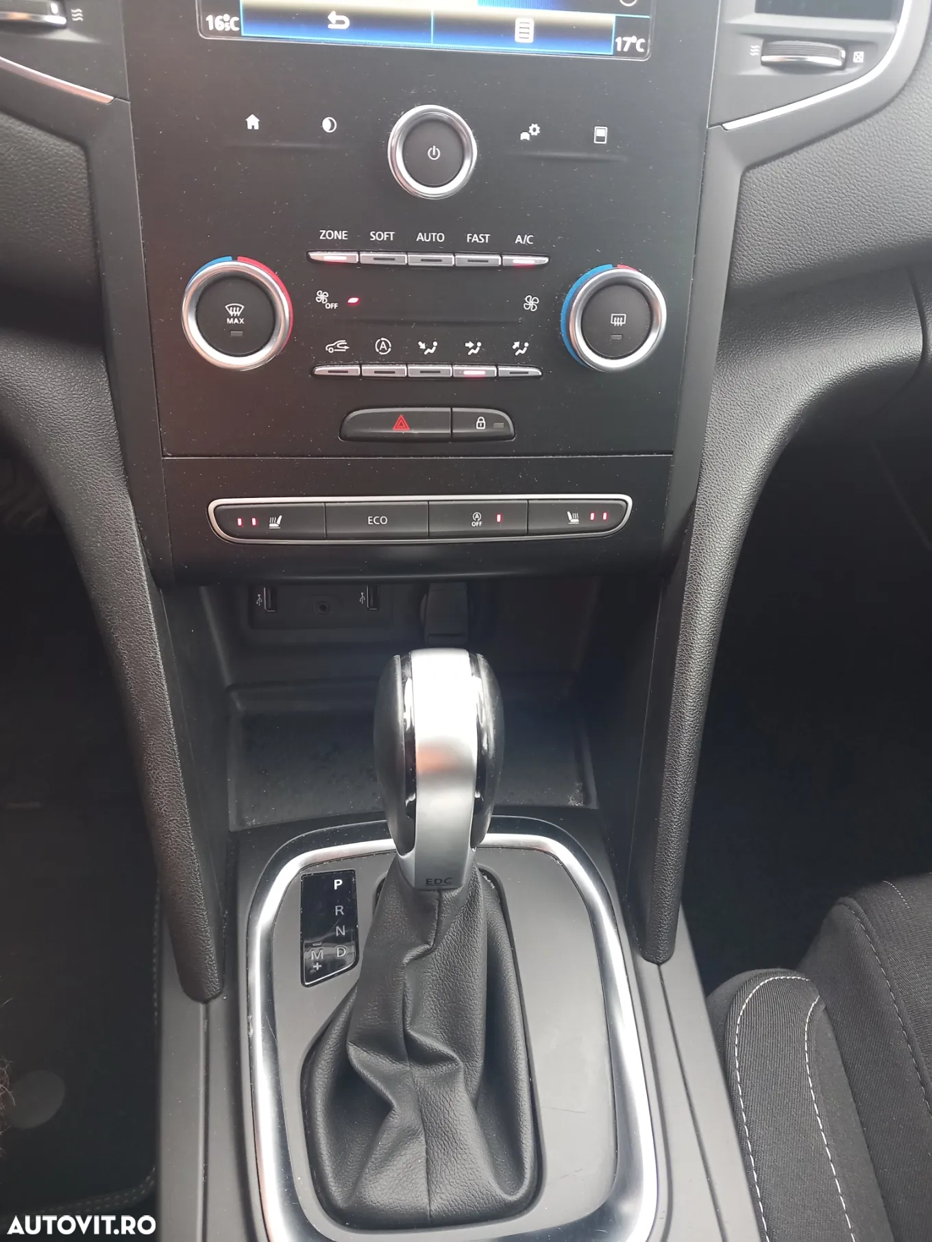 Renault Megane ENERGY TCe 140 EDC LIMITED - 13