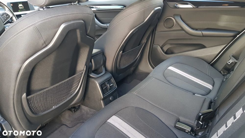 BMW X1 sDrive18d Advantage sport - 13