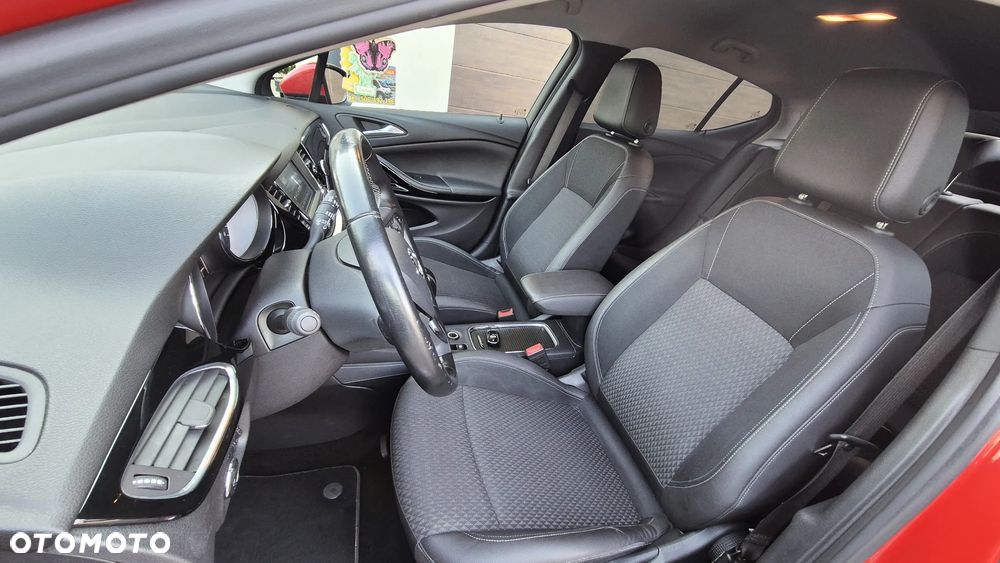 Opel Astra 1.6 CDTI Elite S&S - 24