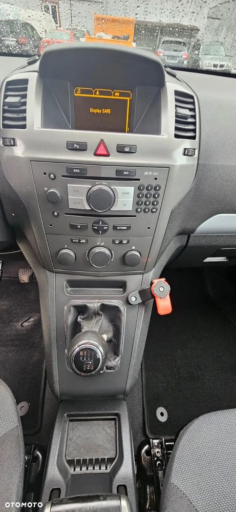 Opel Zafira 1.9 CDTI - 18