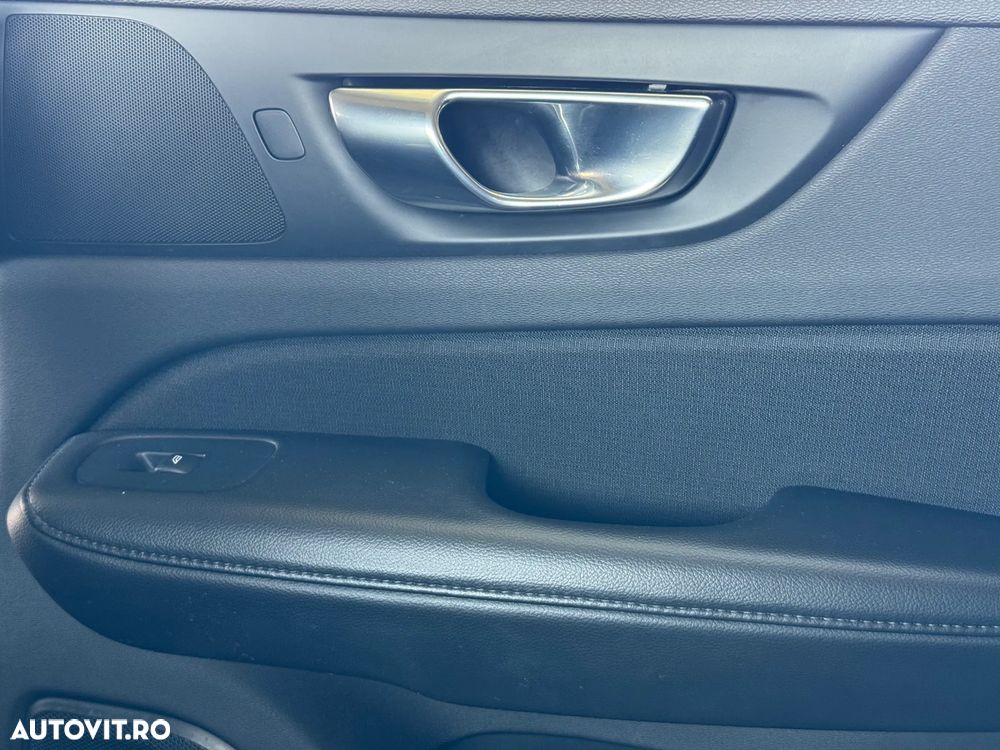 Volvo V60 D3 Momentum - 17