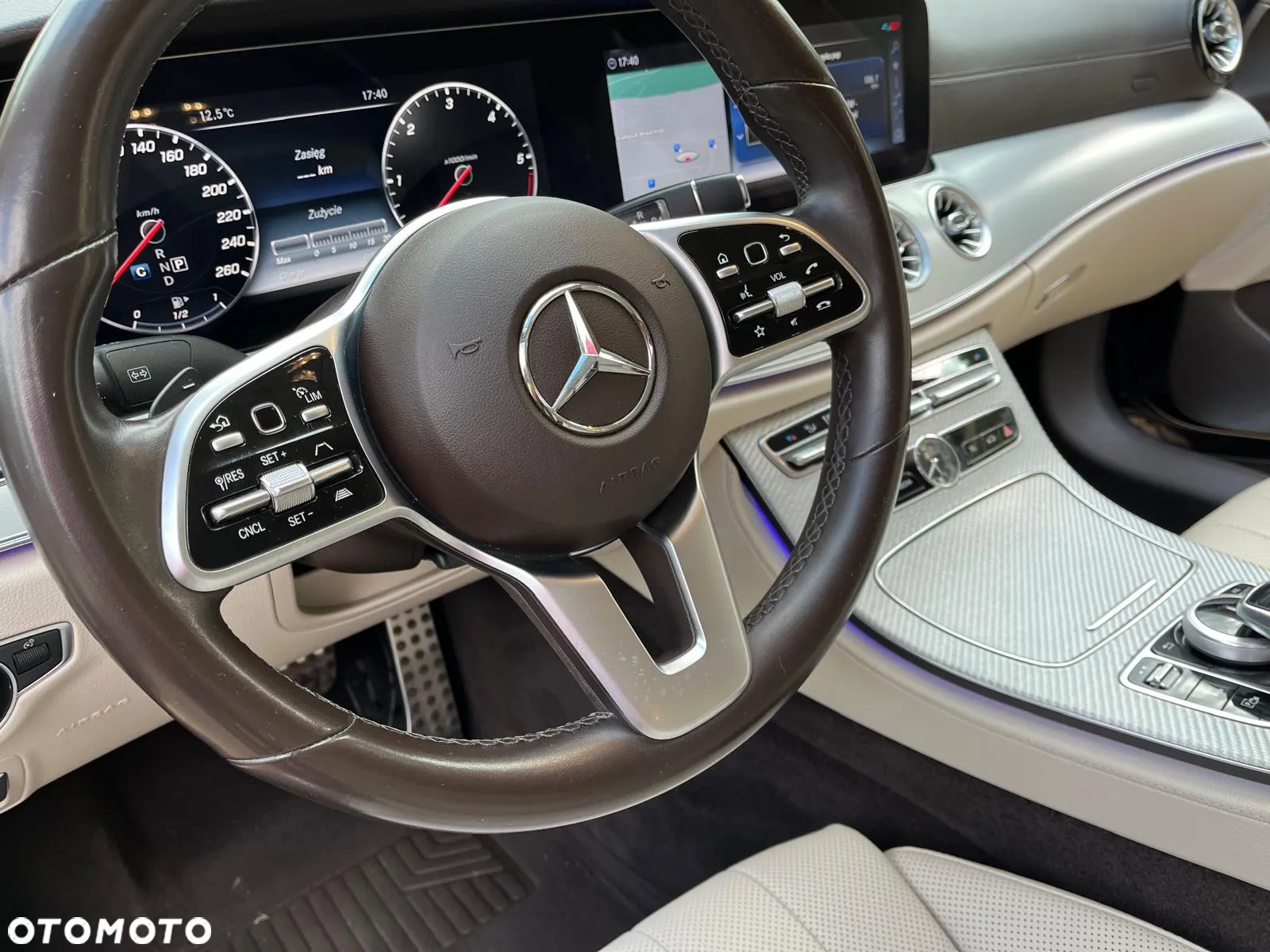 Mercedes-Benz Klasa E 220 d Coupe 4-Matic 9G-TRONIC - 15