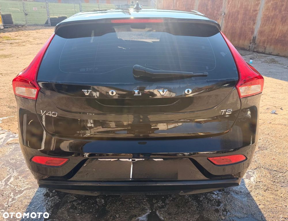 Volvo V40 T2 Geartronic - 8