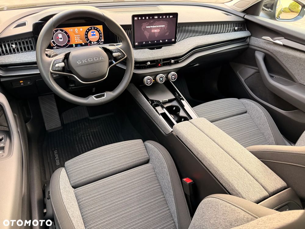 Skoda Superb 2.0 TDI SCR Ambition DSG - 6