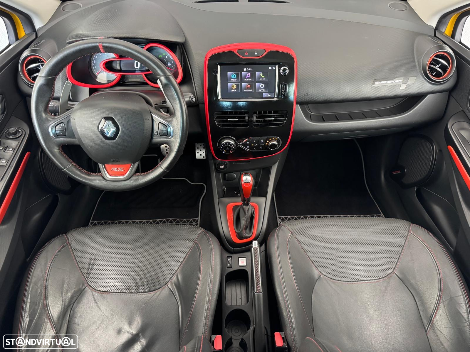 Renault Clio 1.6 T RS EDC - 15
