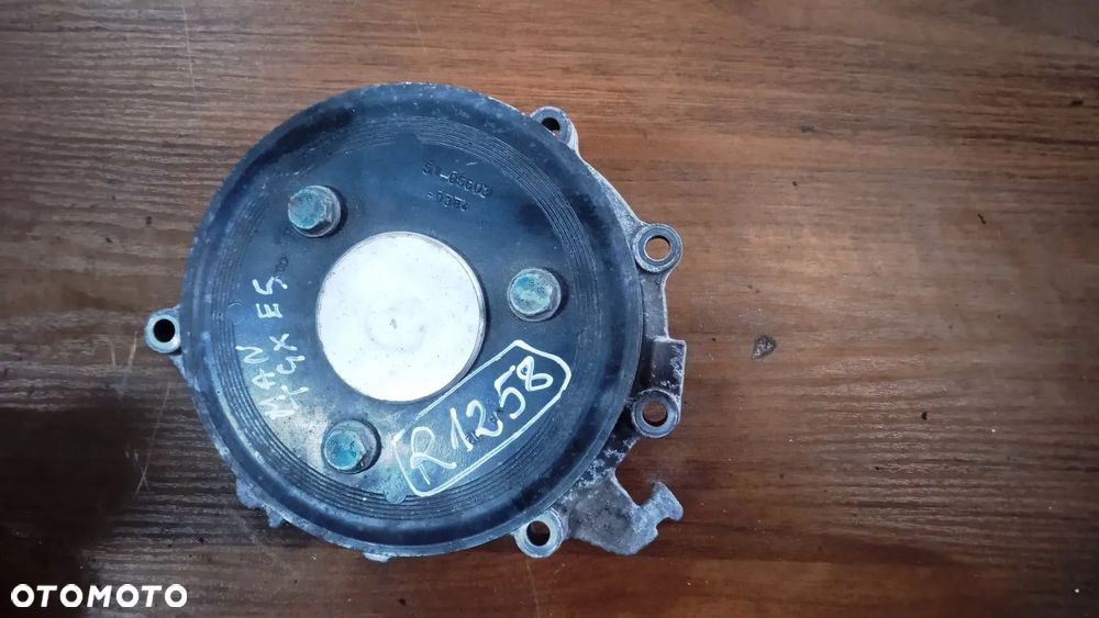 Koło pasowe pompy wodnej Man TGX E5	51056030384 Man TGL 12.250	51055030384 - 4