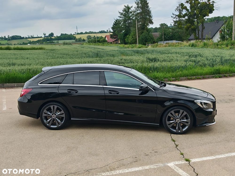Mercedes-Benz CLA - 32