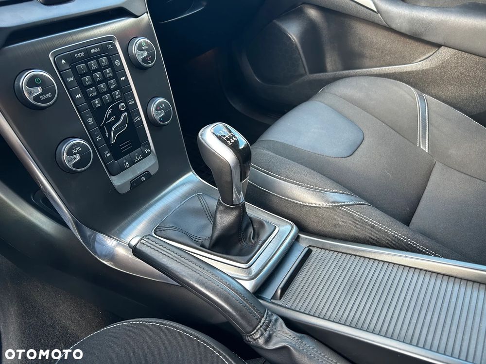 Volvo V40 - 10