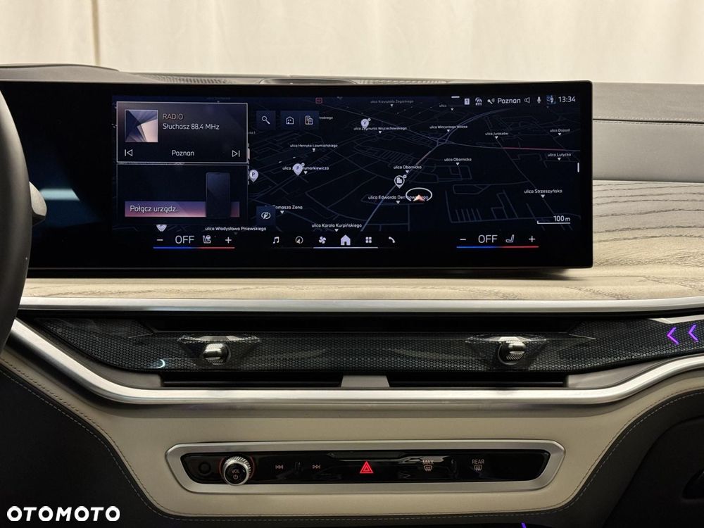 BMW X7 - 30