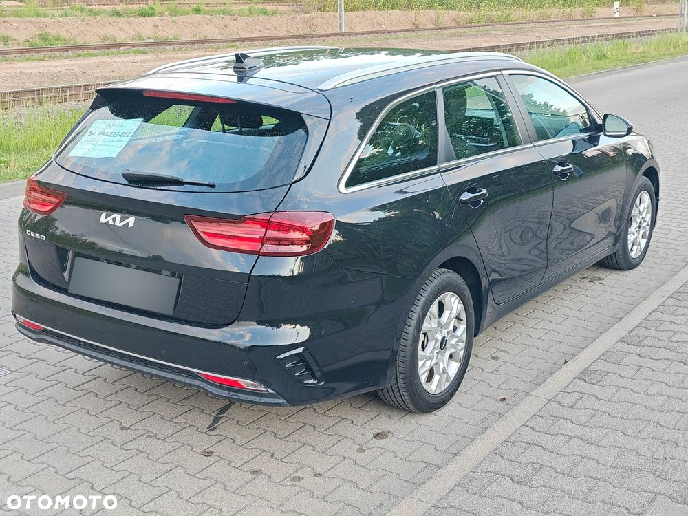 Kia Ceed 1.6 CRDi (48V Mild-Hybrid) Spirit - 4