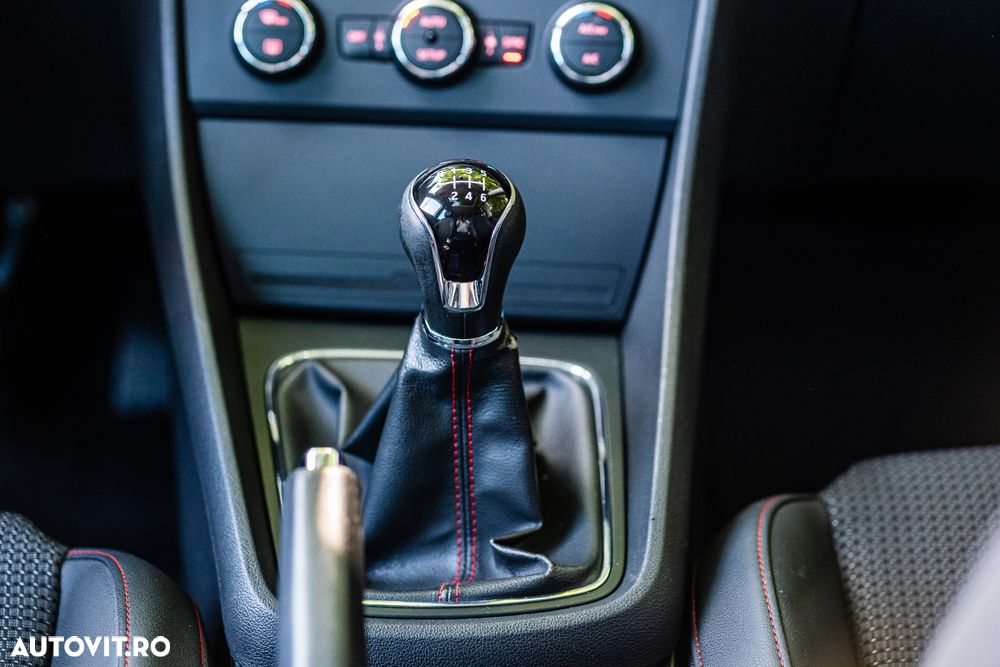 Seat Leon 2.0 TDI DPF Start&Stop FR - 32
