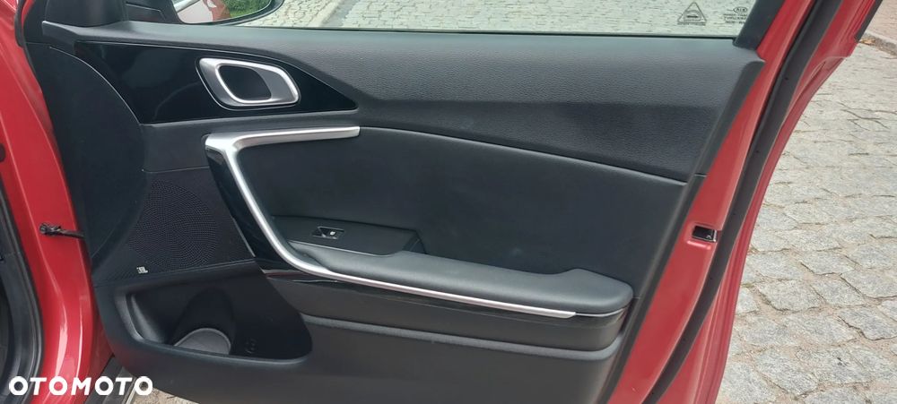 Kia XCeed 1.6 CRDi PLATINUM EDITION - 30