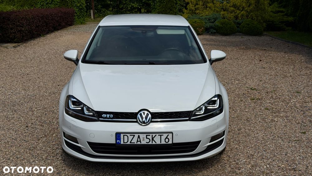 Volkswagen Golf - 3