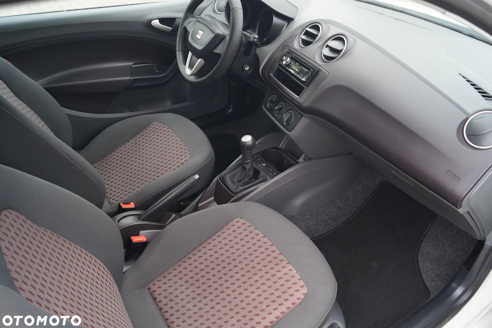 Seat Ibiza 1.2 12V Reference - 22