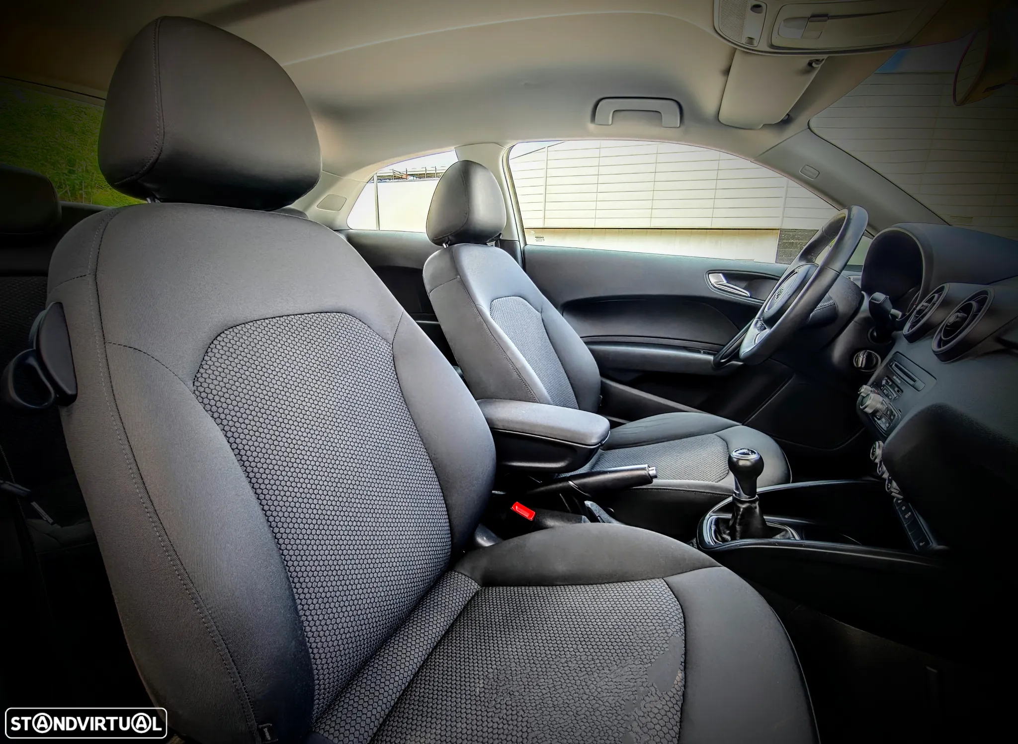 Audi A1 1.2 TFSI Attraction - 6