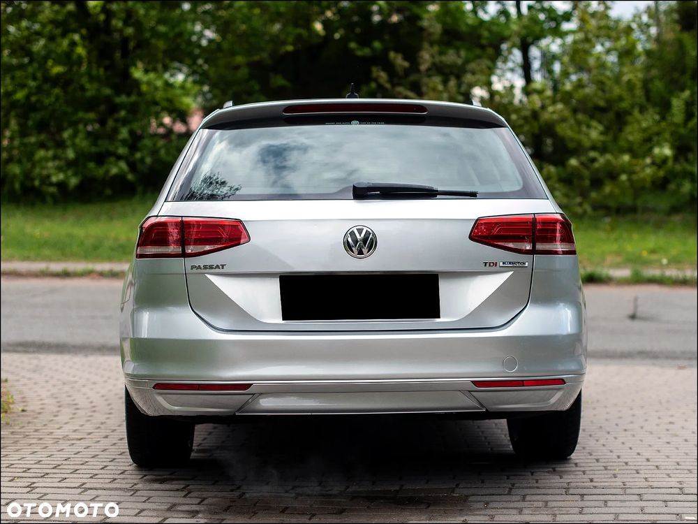 Volkswagen Passat - 4