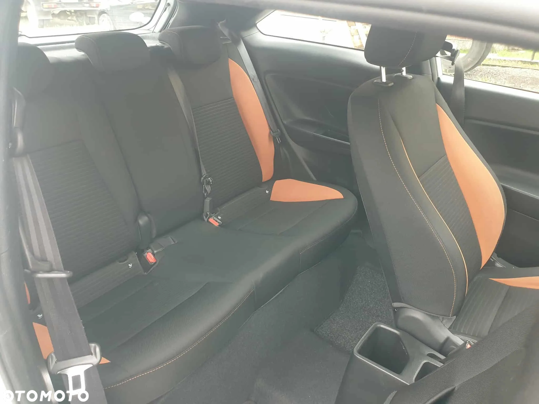 Hyundai i20 1.4 CRDi Comfort - 10