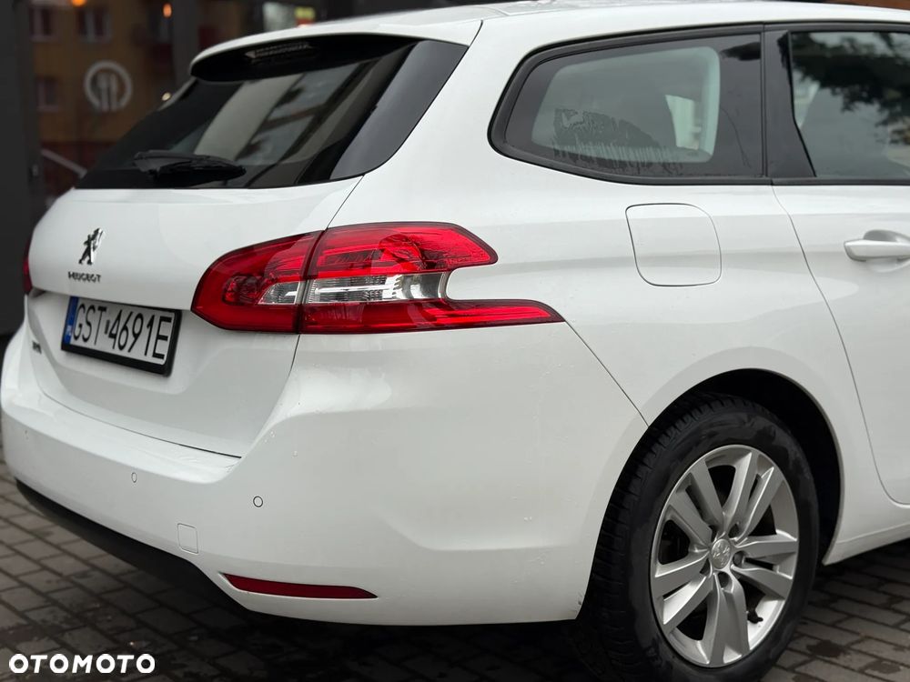 Peugeot 308 1.5 BlueHDi Active Pack Business S&S EAT8 - 21