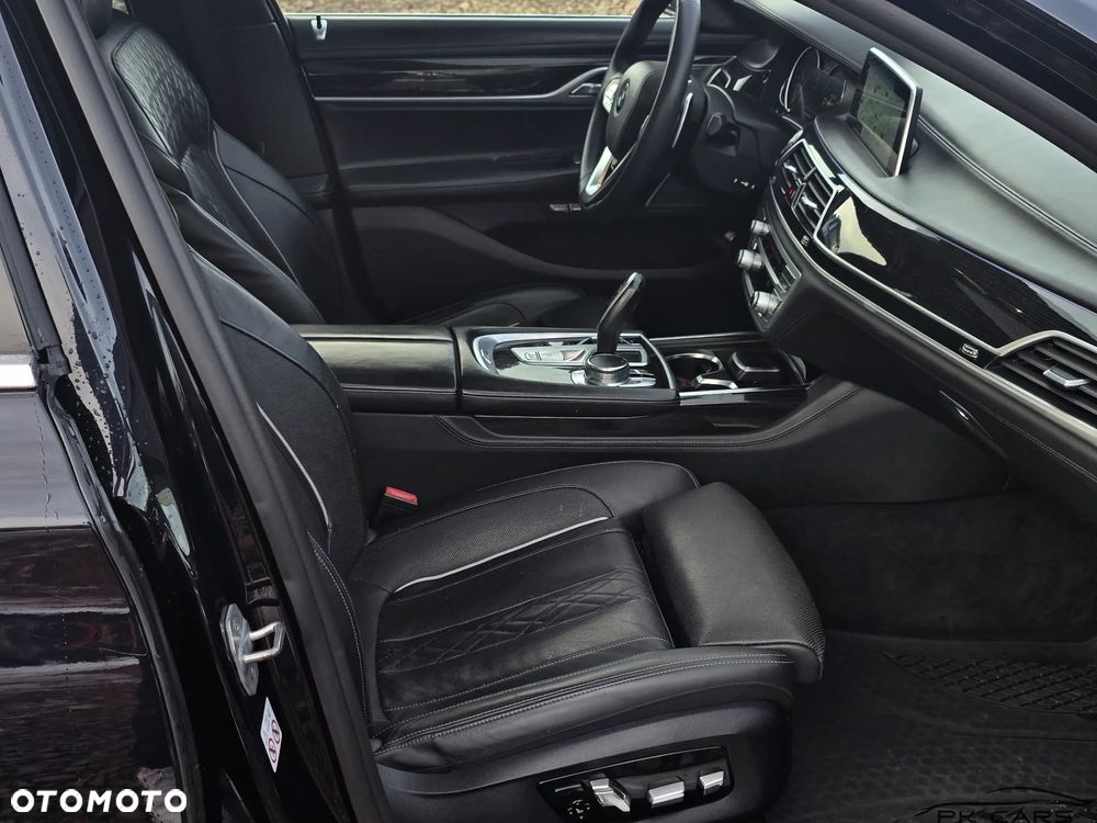 BMW Seria 7 730d xDrive - 33