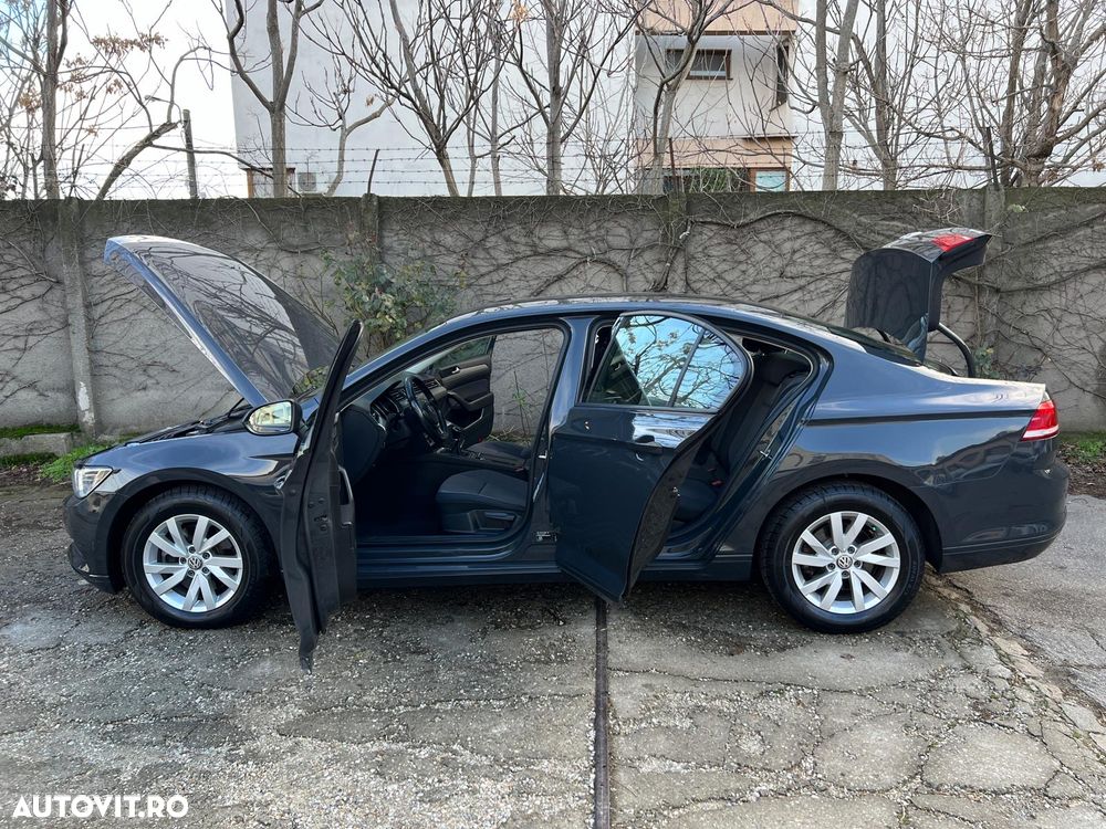 Volkswagen Passat 1.6 TDI Comfortline - 4