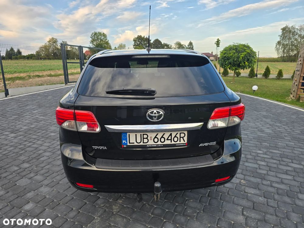 Toyota Avensis 2.0 D-4D Premium - 7