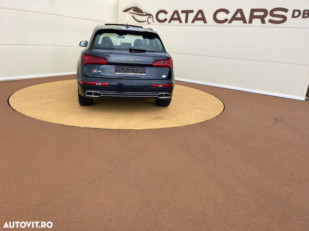 Audi SQ5 - 11