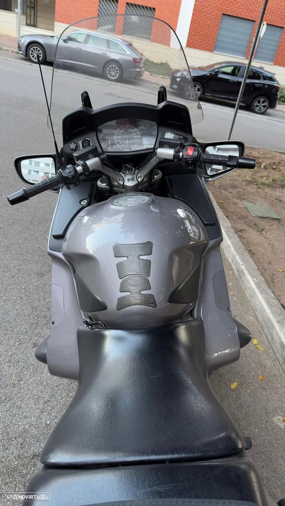 Honda Pan European ST1300 - 5