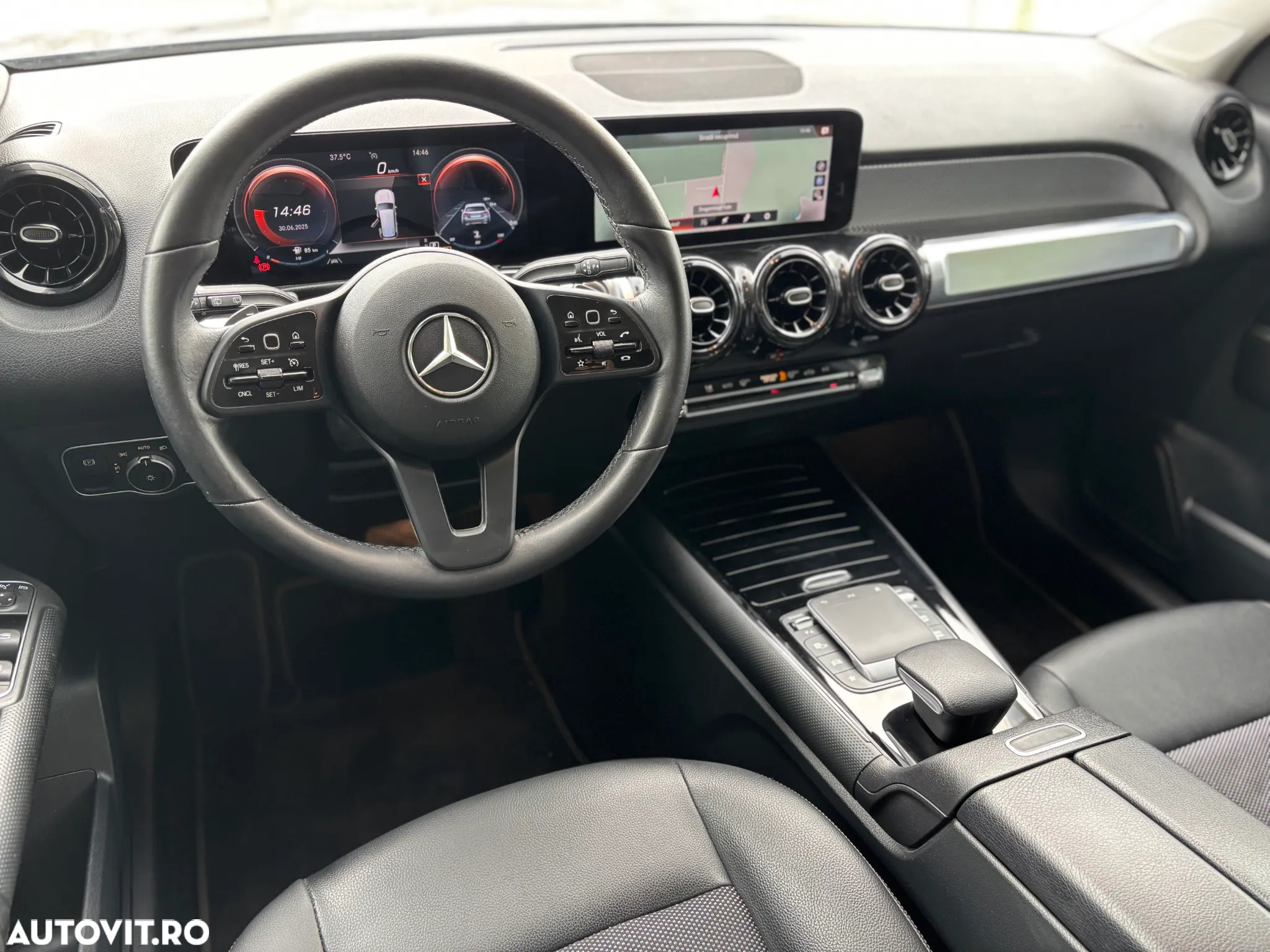 Mercedes-Benz GLB 180 d 8G-DCT - 12