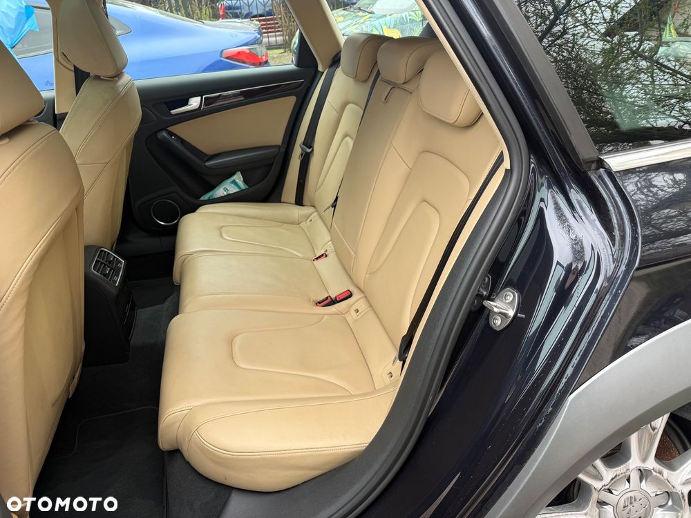 Audi A4 Allroad - 16