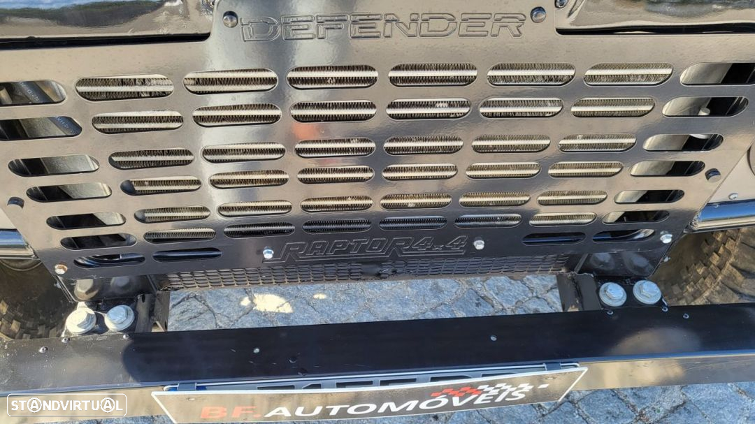 Land Rover Defender 90 2.5 TD5 Metal Top - 18