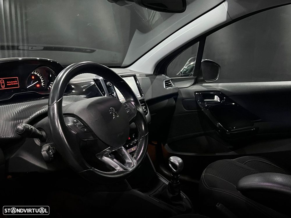 Peugeot 208 1.2 PureTech Allure - 13