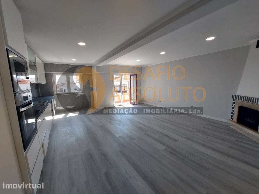 Apartamento T4, Amora, Seixal, Totalmente Remodelado - Grande imagem: 2/28