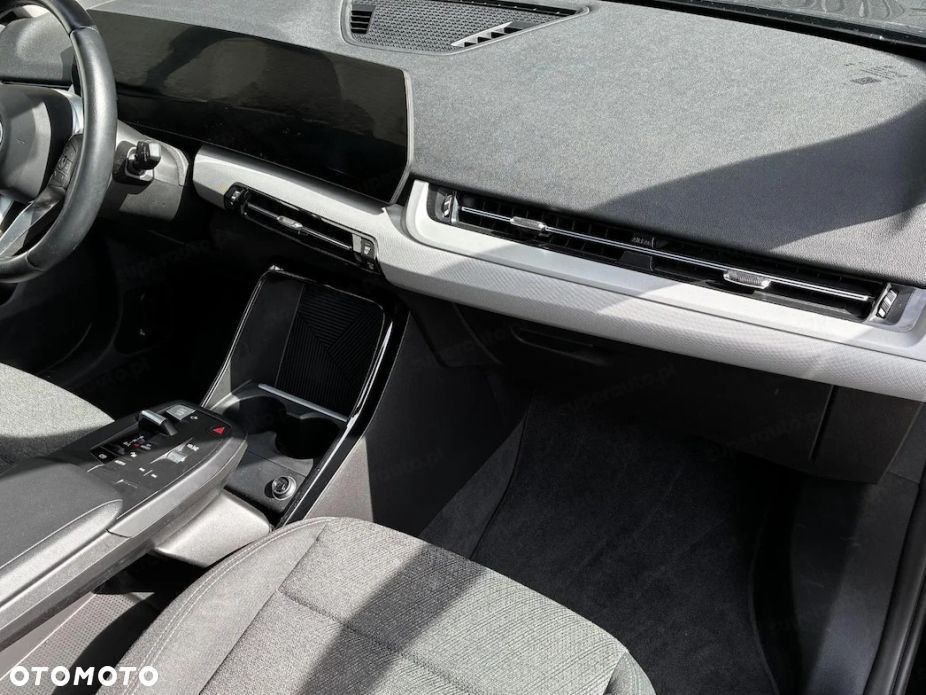 BMW X1 sDrive18i - 11