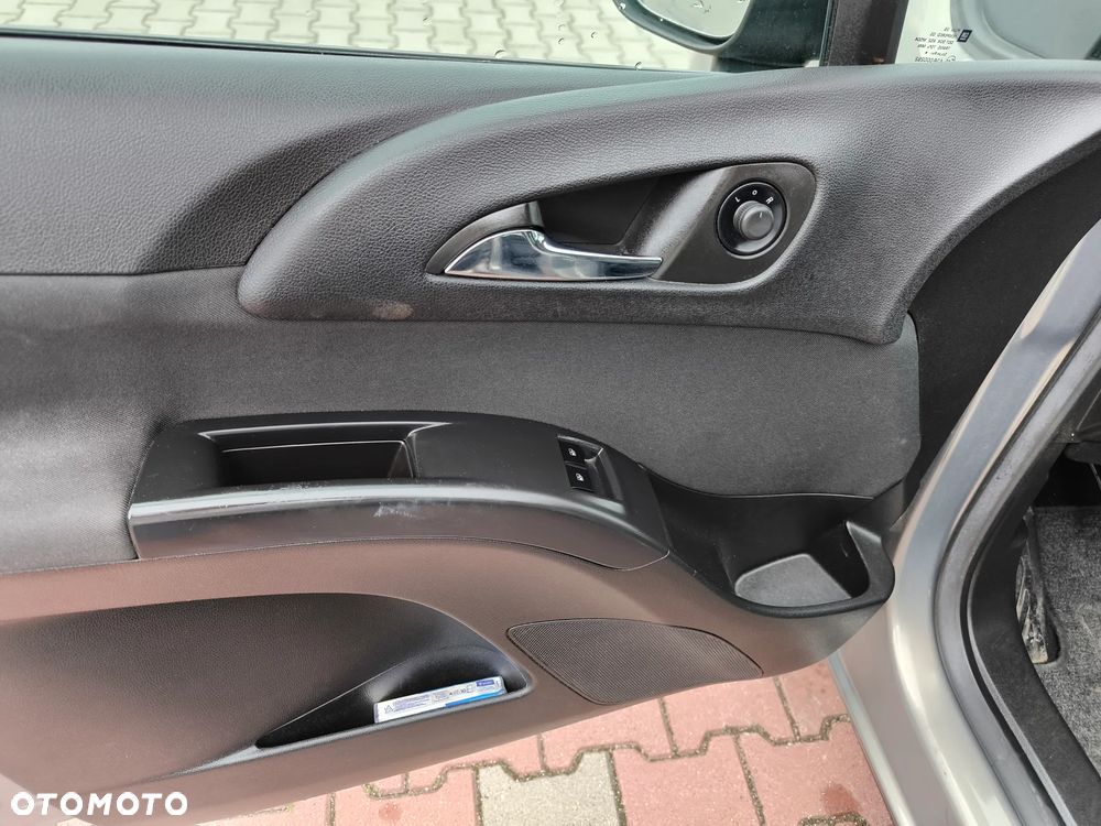 Opel Meriva 1.4 T Cosmo - 40
