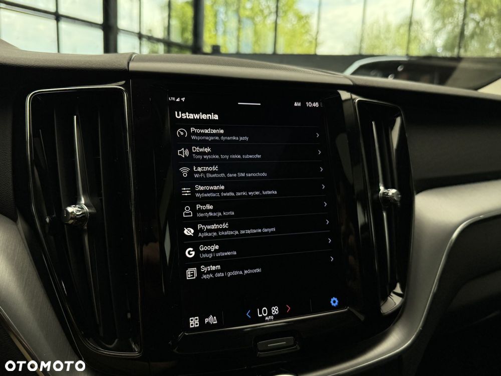Volvo XC 60 T6 Plug-In Hybrid AWD Inscription - 34