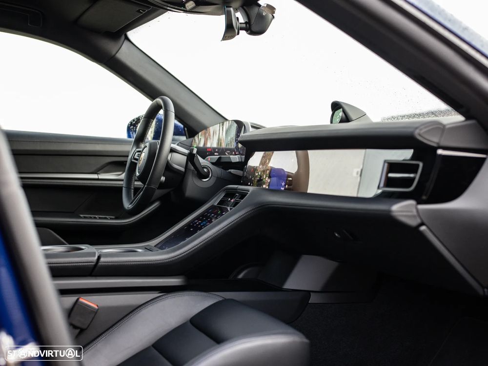 Porsche Taycan 4S - 56