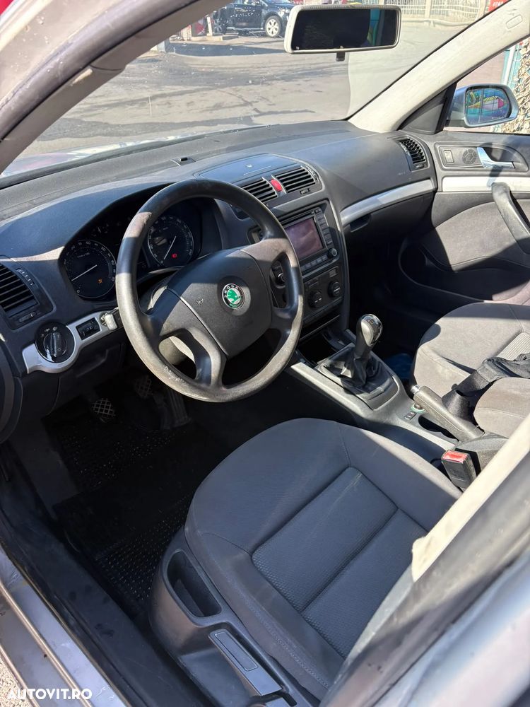 Skoda Octavia - 4