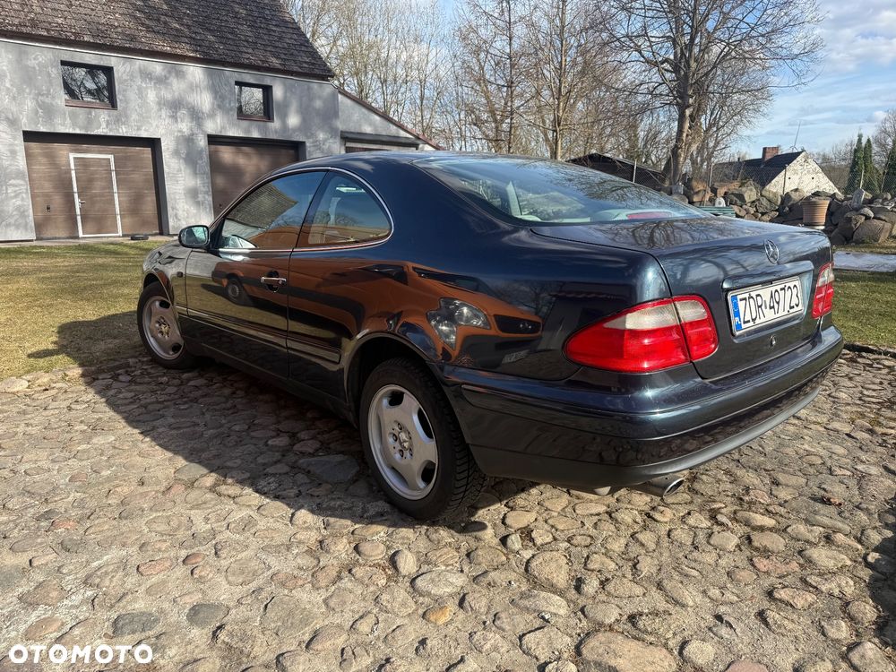 Mercedes-Benz CLK - 3
