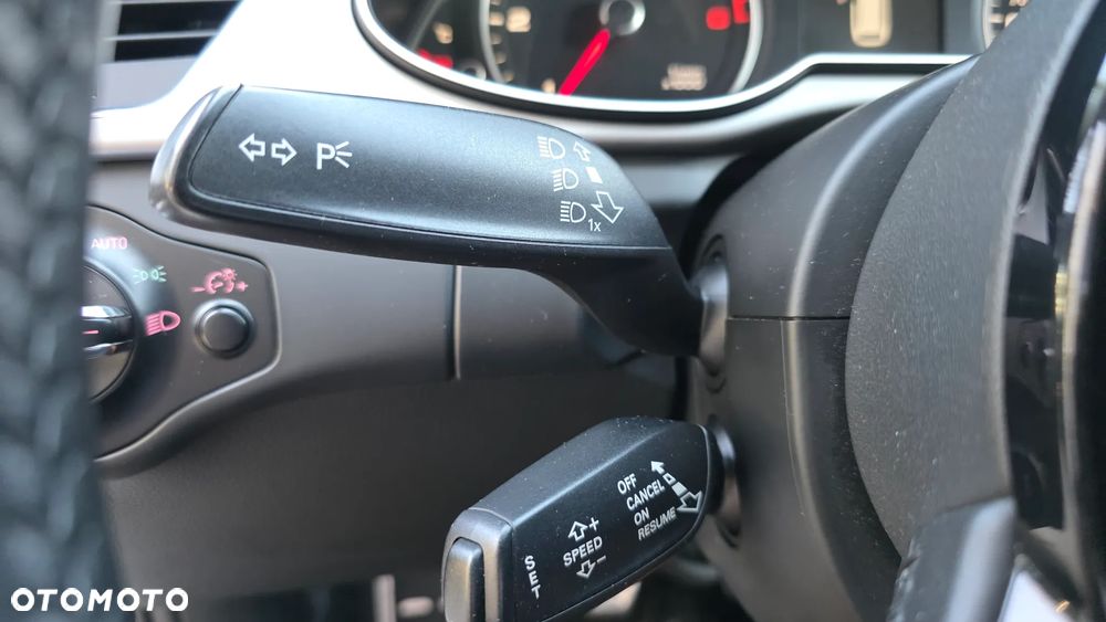Audi A4 Avant 2.0 TDI - 14