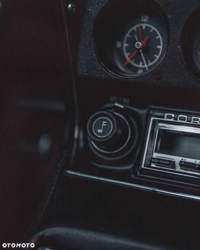 Chevrolet Corvette - 26