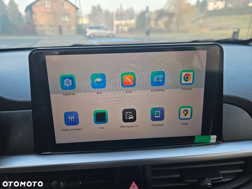 Kia Picanto 1.0 L - 24