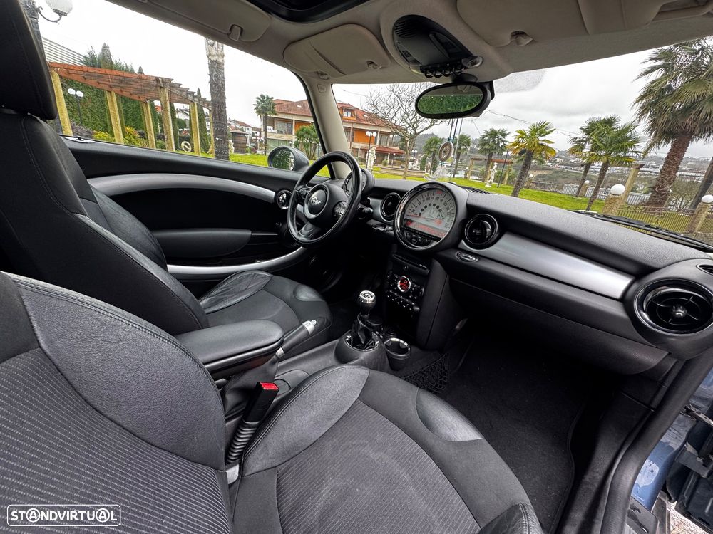 MINI 3 Portas Cooper D Brick Lane - 21