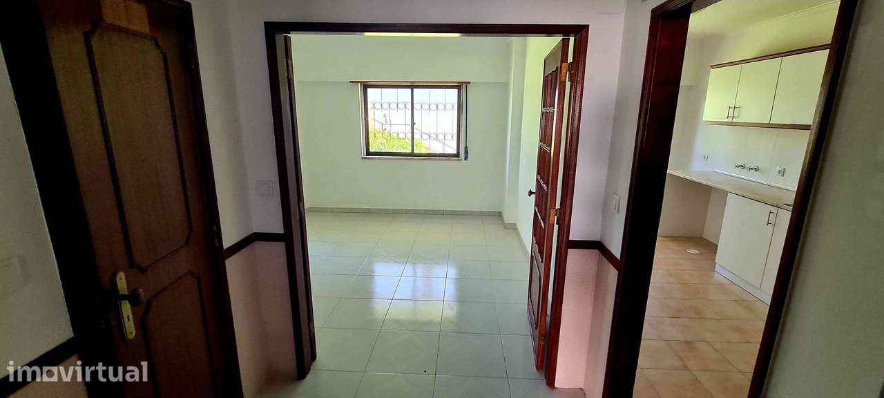 Arrenda-se T2, num R/C com 81m° Agualva-Cacém por 1.000€/mês - Grande imagem: 5/21