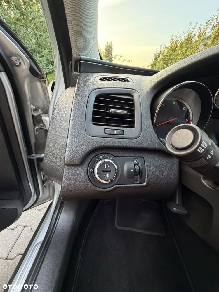 Opel Insignia 2.0 CDTI Cosmo - 11