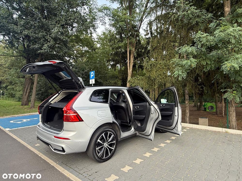 Volvo XC 60 B5 B AWD Plus Dark - 11
