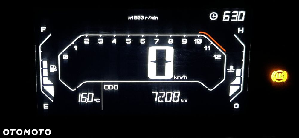 Yamaha X-max - 5