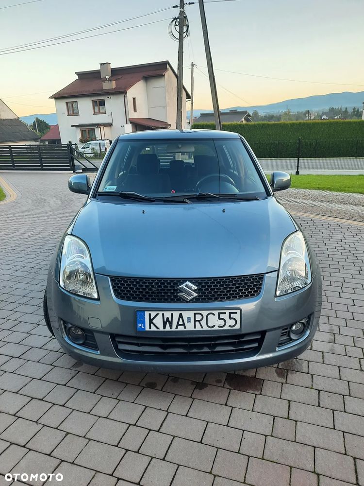 Suzuki Swift - 1
