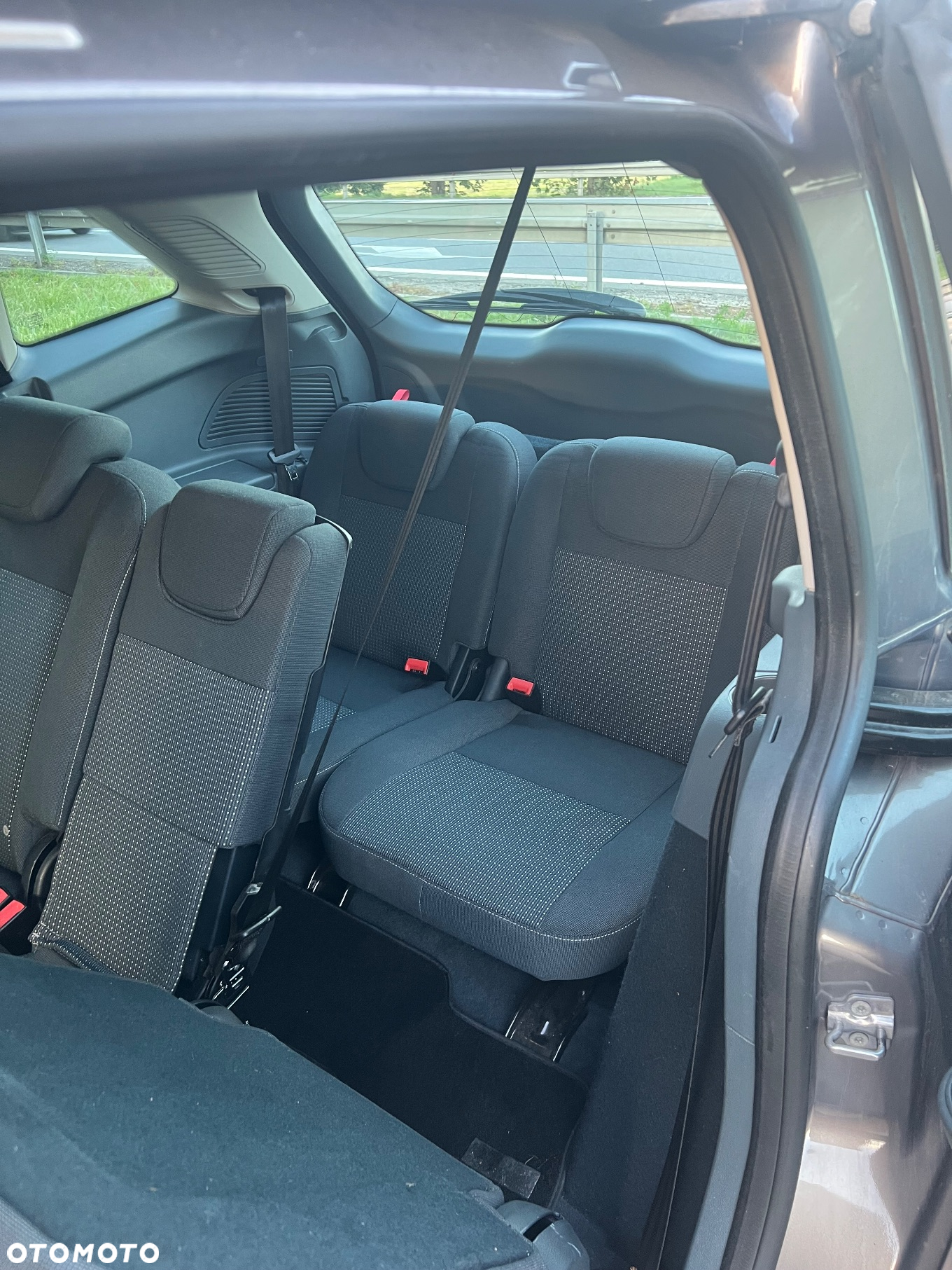 Ford Grand C-MAX 1.6 TDCi Titanium - 12