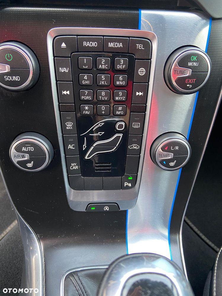 Volvo V40 D2 Kinetic - 34