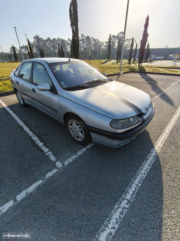 Renault Laguna - 3